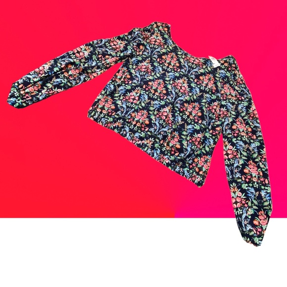 NWT Loft Navy Floral top w/faux wrap back - Picture 4 of 12